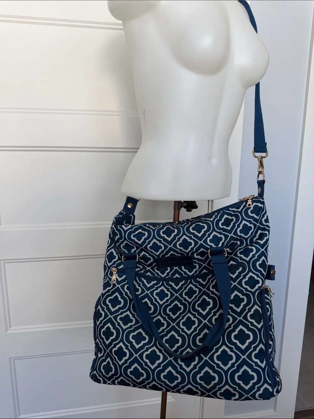 Sarah Wells Lizzy Breast Pump Bag